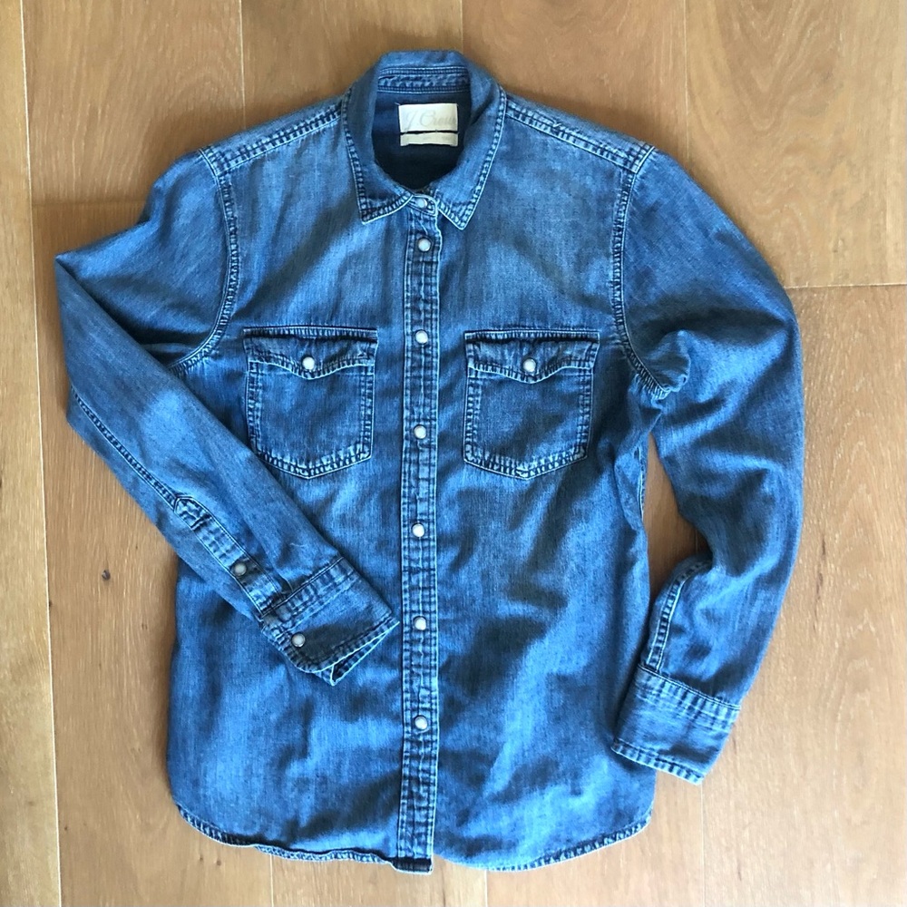 J Crew Womens Slim Fit Chambray Shirt Size 6  **Like-New Condition**